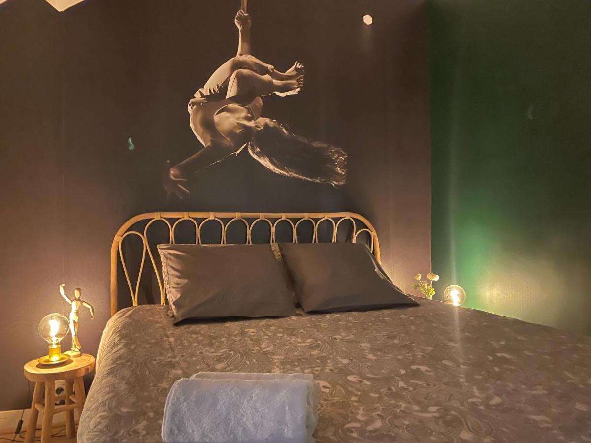 El Circo Gambetta,Sublime Suite Balneo Hypercentre Эперне Экстерьер фото